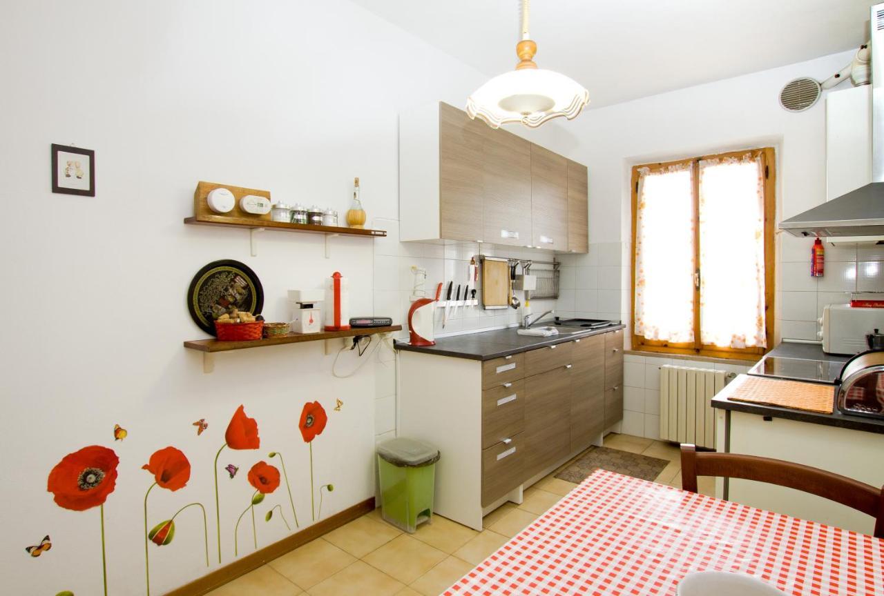 Cheap Apartment In The Old Village コッレ・ヴァル・デルザ エクステリア 写真