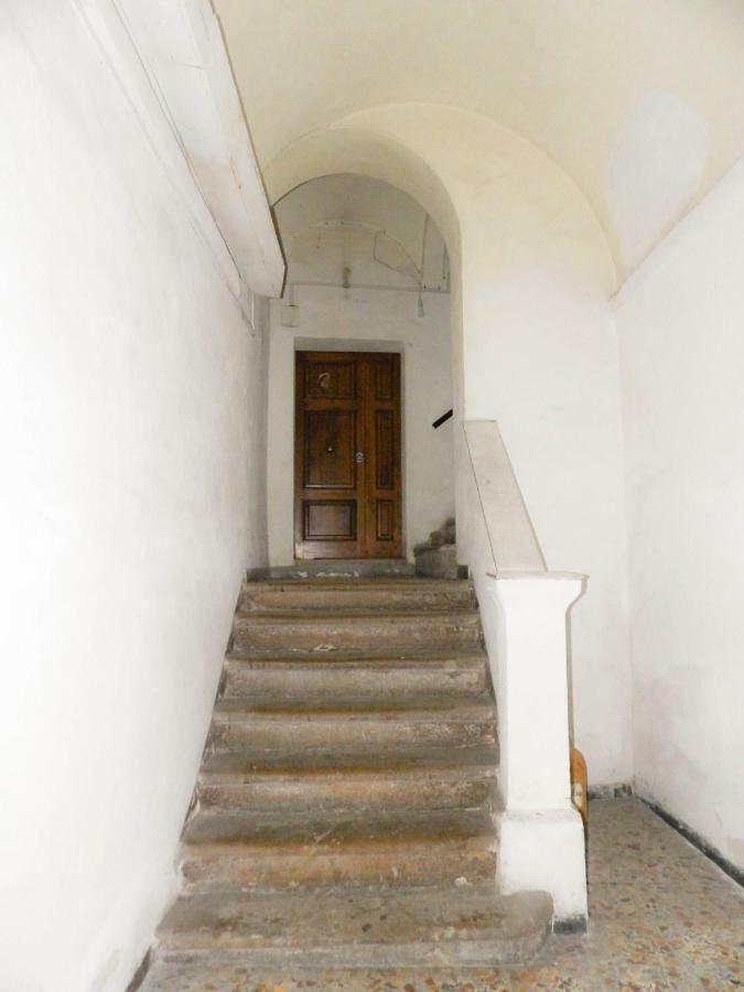 Cheap Apartment In The Old Village コッレ・ヴァル・デルザ エクステリア 写真